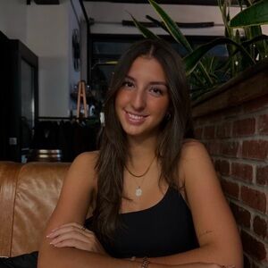 Meet your Posher, Ella